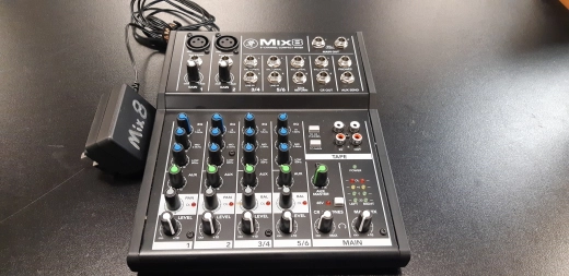 MACKIE 8 CHANNEL COMPACT MIXER